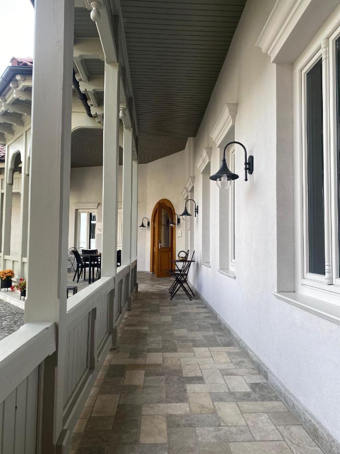 Augsburg Apart Piatra Neamţ Exterior foto